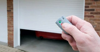 Купить автоматику для рулонных ворот Ессентуки, цена от 2761 руб.