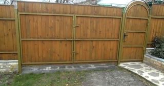 Купить распашные ворота деревянные Ессентуки, цена от 2761 руб.